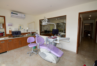 Dr.Shivani Operatory Room2